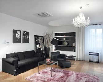 Hotel Aplaus - Litomyšl - Wohnzimmer