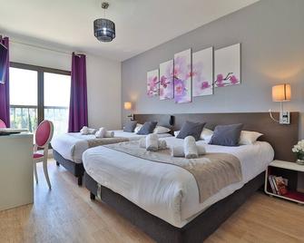Hotel Perla Riviera - Villeneuve-Loubet - Bedroom