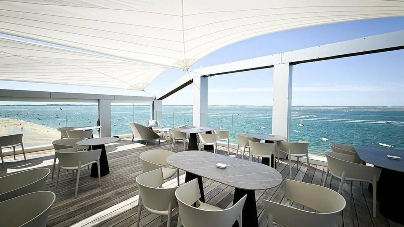 Les Vagues Hotel & Spa