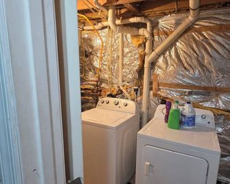 Lovely 2-bedroom basement apartment with AC in Owings Mills - Owings Mills