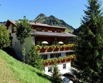 Hotel Sonnalpen - Damüls - Building
