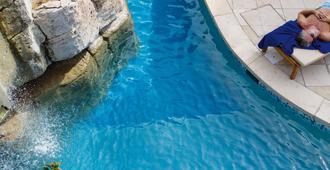 安娜貝拉酒店 - 帕佛斯 - 帕福斯 - 游泳池