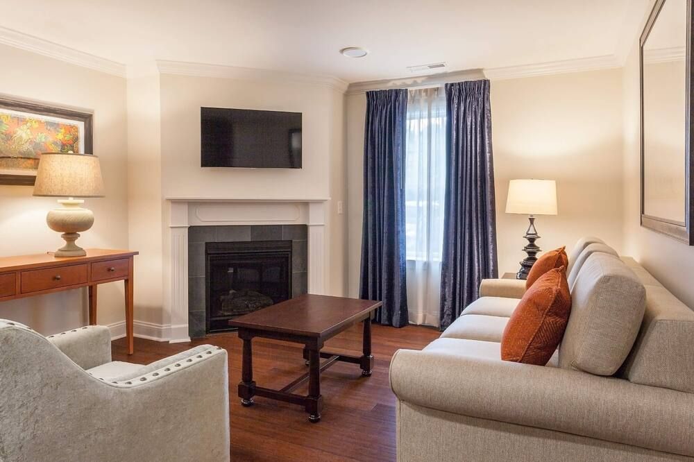 Bluegreen Vacations Patrick Henry Sqr, an Ascend Collection Resort - Williamsburg - Vardagsrum