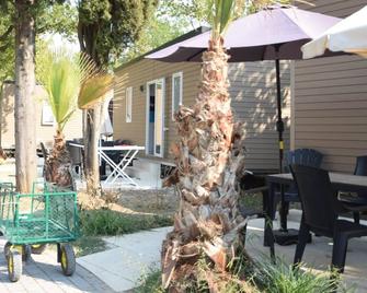 Camping Domaine Du Golfe De Saint Tropez - Cogolin - Binnenhof