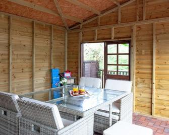 Challette At Timbertops - Tiverton - Dining room