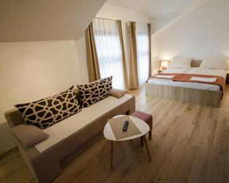 Hotel Logavina 8 Garage Parking - Sarajevo