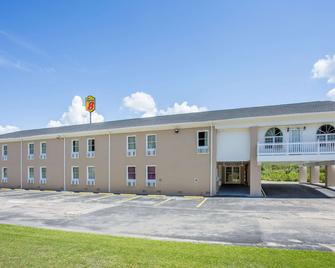 Super 8 by Wyndham Manning - Manning - Building