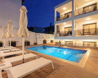 Elegant Maltepe Accommodation - Nea Kallikratia