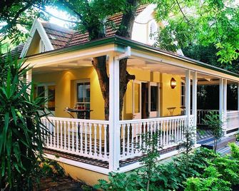 Hacklewood Hill Country House - פורט אליזבת' - שירותי מקום האירוח