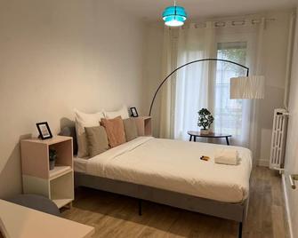 Appartement Spacieux et Calme en Boulogne - Boulogne-Billancourt - Bedroom