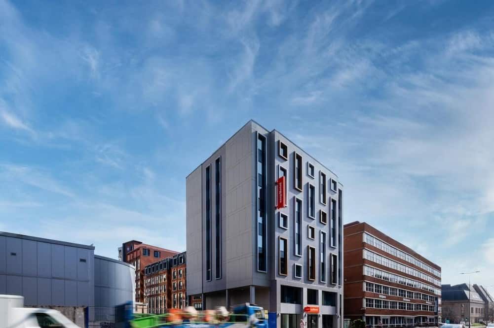 إيسي هوتل كارديف - كارديف - مبنى