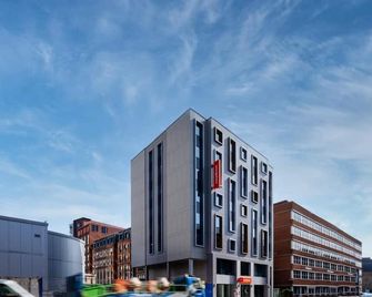 إيسي هوتل كارديف - كارديف - مبنى