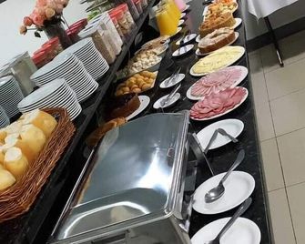 Turis Hotel - Dourados - Buffet