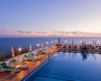 Hotel Grazia alla Scannella - Forio - Pool