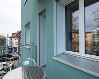 Hitrental Letzigrund - Apartments - ציריך - מרפסת