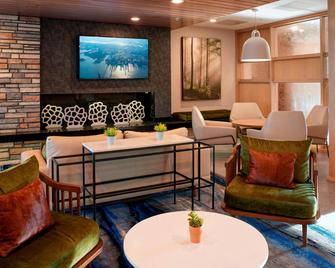 Fairfield Inn & Suites by Marriott Columbus, IN - Columbus - Lounge