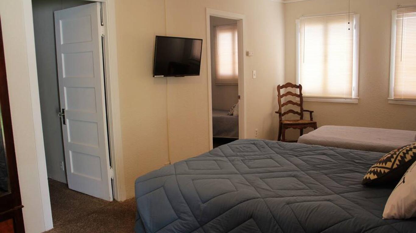 Grand Canyon West Hotel Sheps Miners Inn