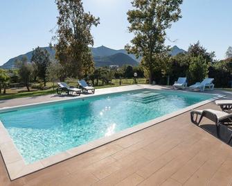 wonderful depandance at Circeo for 4 + 2 to 900 meters from the sea - San Felice Circeo - Pool