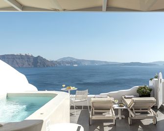 Santorini Secret Suites & Spa, Small Luxury Hotels of the World - Thera - Varanda