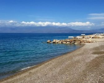 Alissachni Luxury Apartments - Derveni
