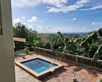 Micoud - 2-bedroom Villa - Pool - Free Parking - Micoud - Piscina