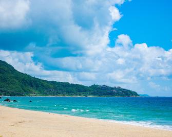 Holiday Inn Hainan Xiangshui Bay - Lingshui - Пляж