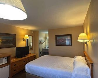 Sundowner Inn by Capital O Forsyth I 94 - Forsyth - Bedroom