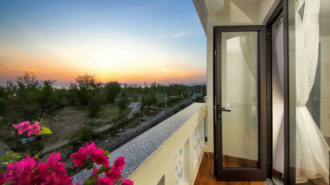 Viet Long Hoi An Beach Hotel