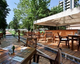 Dolphin Hotel - Saints Constantine and Helena - Restaurant