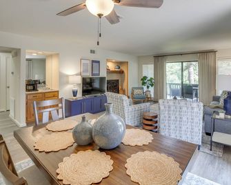 Pool-View Haven in Lake Hamilton! - Lake Hamilton - Comedor