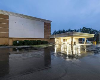 Red Roof Inn Knoxville Central-Papermill Road - Knoxville - Building