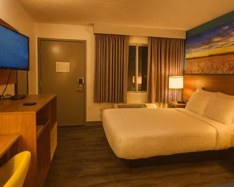 Days Inn by Wyndham Rock Springs - Rock Springs - Soveværelse