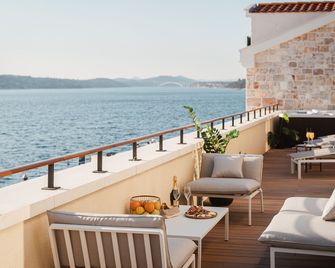 Armerun Heritage Hotel & Residences - Šibenik - Balcó