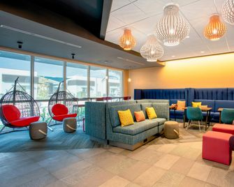 Tru by Hilton Port St. Lucie Tradition - Port St. Lucie - Lounge