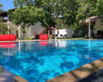 Kirinda Heaven - Kirinda - Piscine