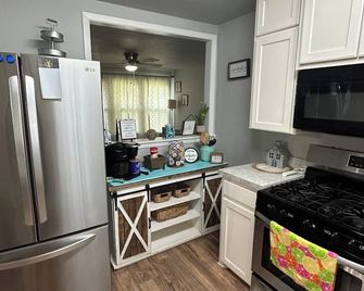 Spacious&cozy 3br/Free Wifi/1.4 Miles From Dt - Cleburne - Kuchyň