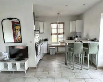 Homerez - Charming house in Nîmes with private garden - Nîmes - Küche