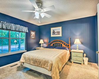 Bella Vista Home Base Near Mtn Biking and Golf! - Bella Vista - Bedroom
