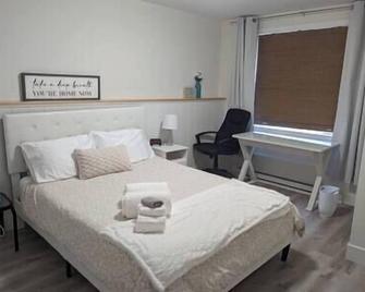 Springhouse Seaside Retreat 2-Bedroom on the Bay - Lewisporte - Habitación