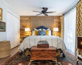 Luxury & Premier Location-The Cashmere Cottage! Near The Kate / Saybrook Point! - Old Saybrook - Schlafzimmer