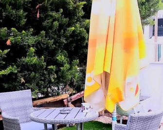 Hotel Antonio - Cesme - Living room
