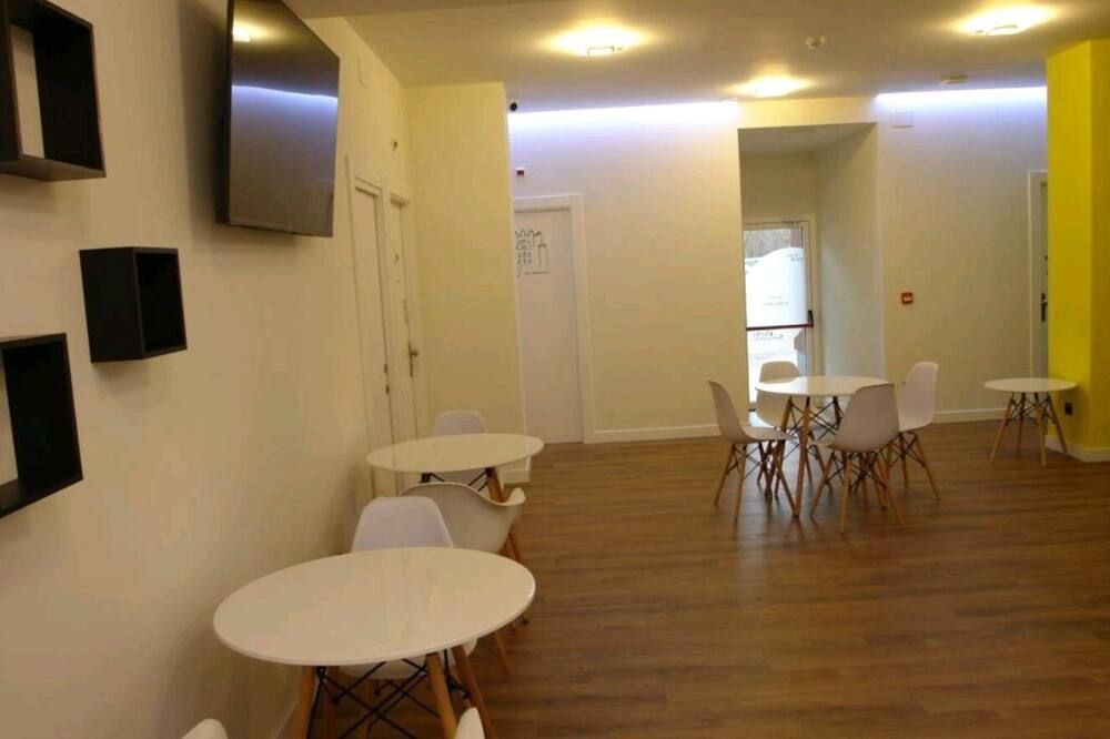 Hostel Trovadores - Burgos - Salle à manger