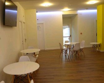 Hostel Trovadores - Burgos - Salle à manger