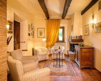 Rocca Di Pierle, Agriturismo di Charme - Cortona - Cortona - Living room