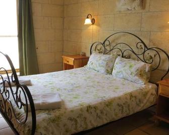 Orchids House Bed And Breakfast - Xagħra - Habitación