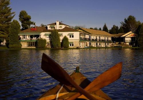 Gauthier S Saranac Lake Inn 99 1 9 8 Saranac Lake Hotel Deals Reviews Kayak