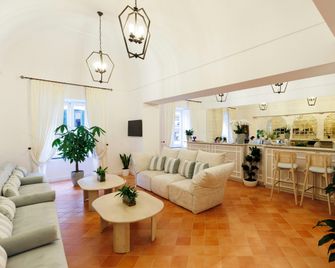 D'Amalfi Hospitality - Amalfi - Pokój dzienny