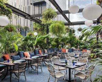 Copper Vine Wine Pub & Inn - Nova Orleans - Restaurante