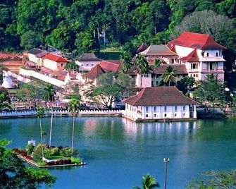 Villa 107 - Kandy - Vista del exterior
