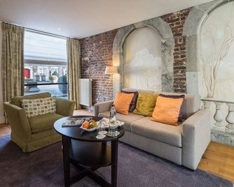 Van der Valk Hotel Kasteel Terworm - Heerlen - Sala de estar